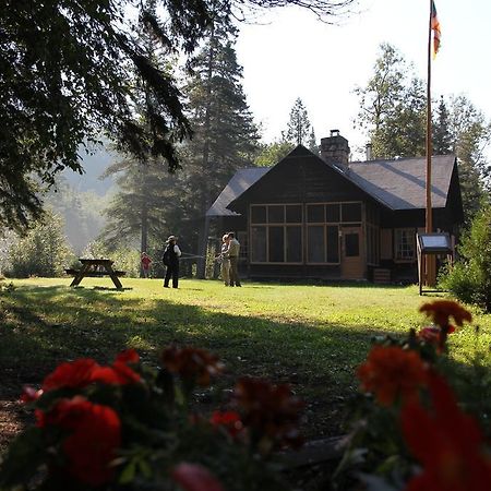 Riviere Petit Saguenay Villa Exterior photo