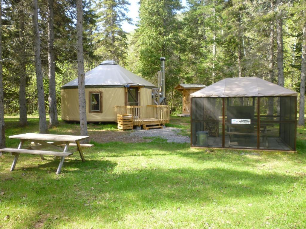 Riviere Petit Saguenay Villa Exterior photo